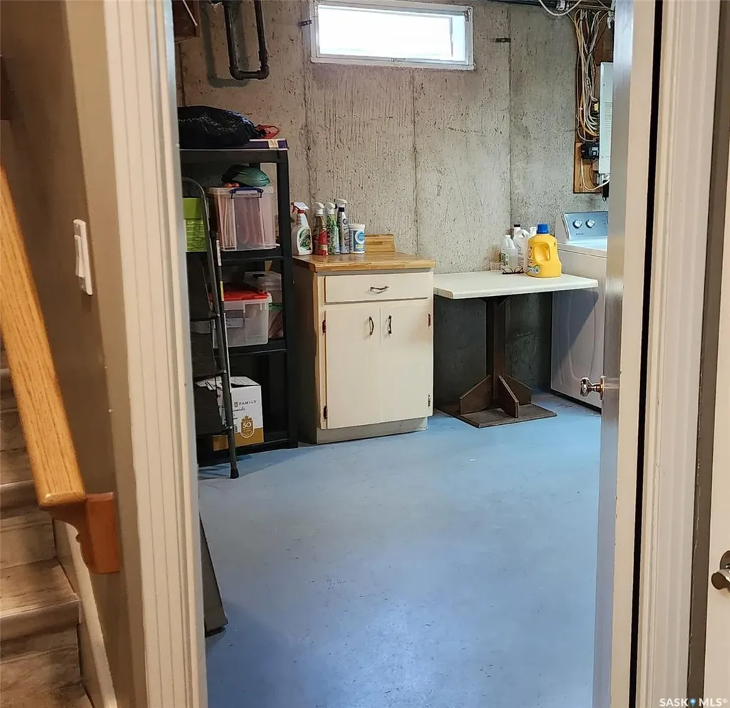 434 Ash Street E Saskatoon SK S7J 0K5