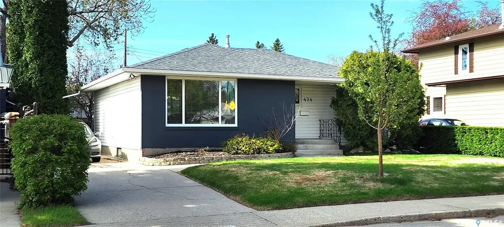 434 Ash Street E Saskatoon SK S7J 0K5