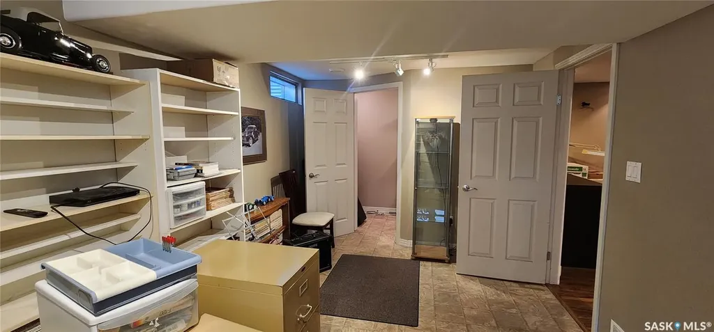 434 Ash Street E Saskatoon SK S7J 0K5