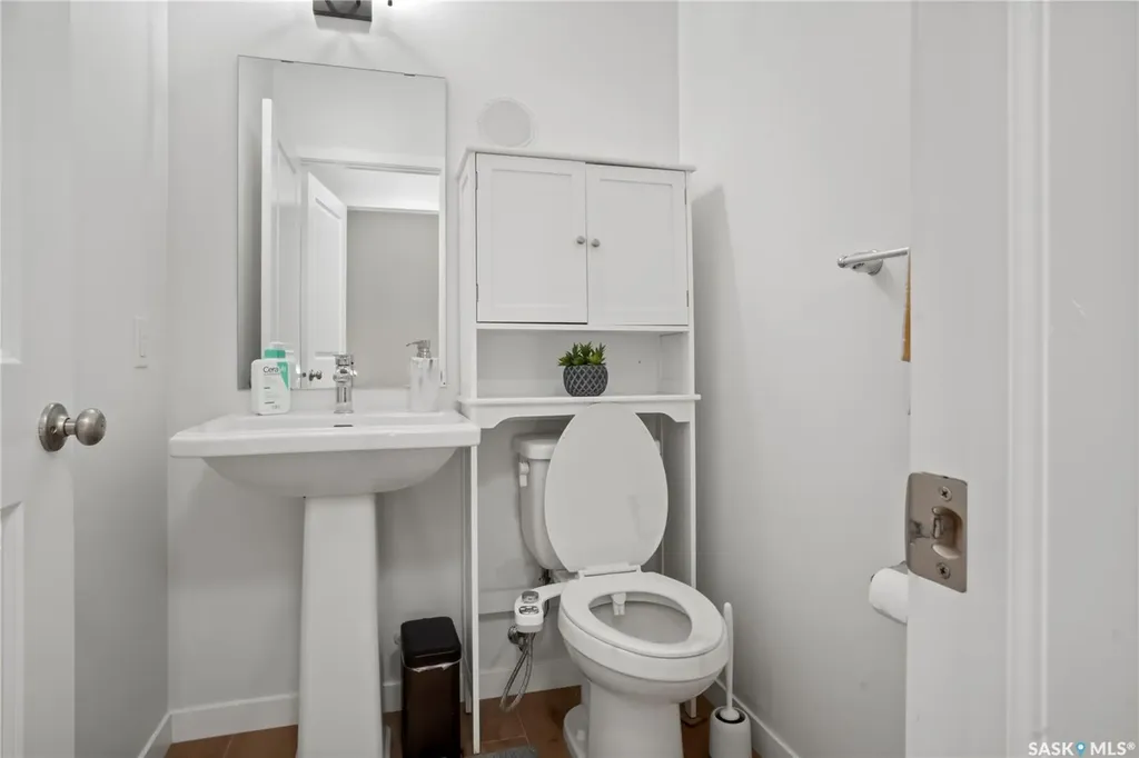 1772 West Market Street Regina SK S4Y 0G3