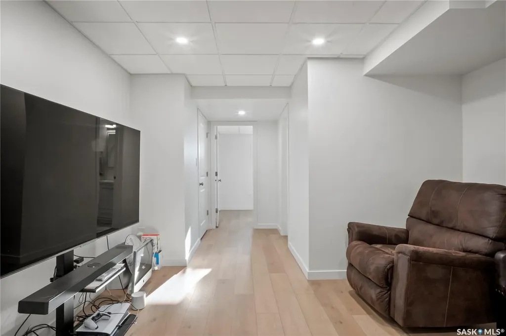 1772 West Market Street Regina SK S4Y 0G3