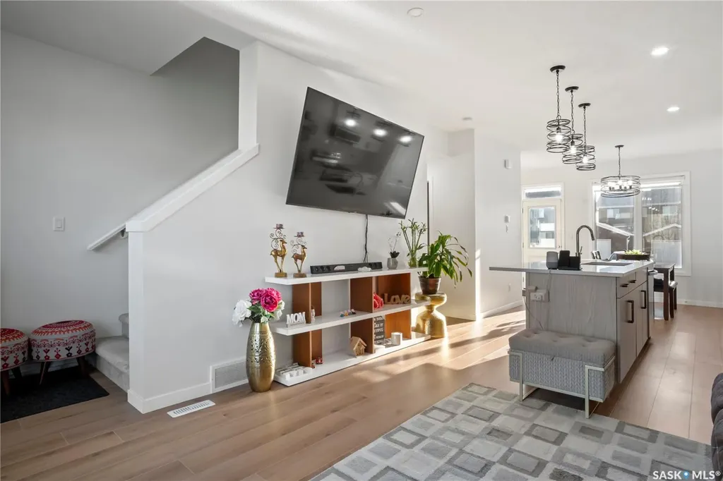 1772 West Market Street Regina SK S4Y 0G3