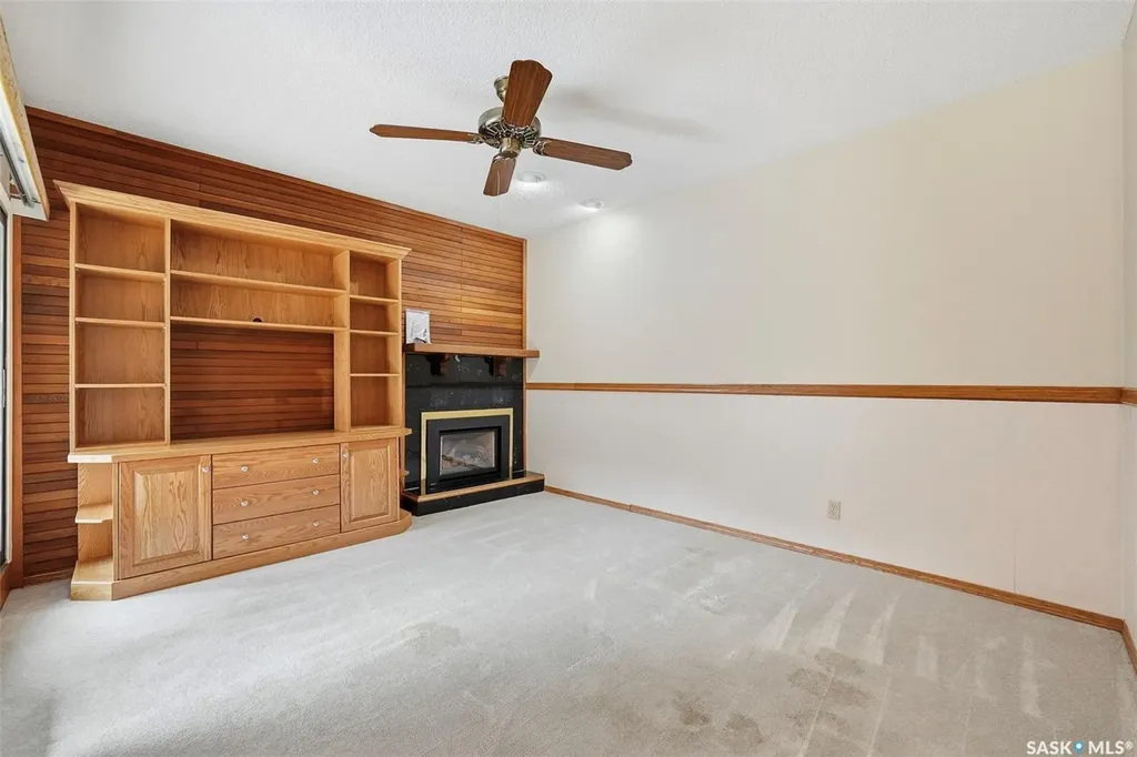 425 Pinehouse Drive Saskatoon SK S7K 5R2