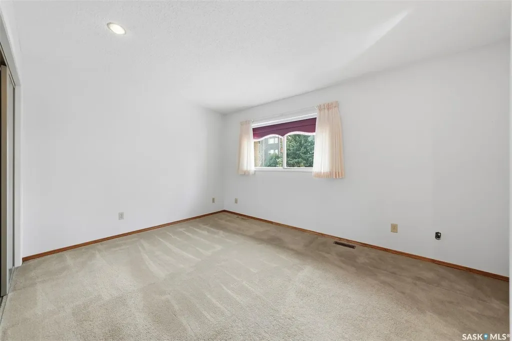 425 Pinehouse Drive Saskatoon SK S7K 5R2