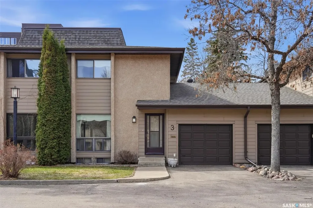 425 Pinehouse Drive Saskatoon SK S7K 5R2