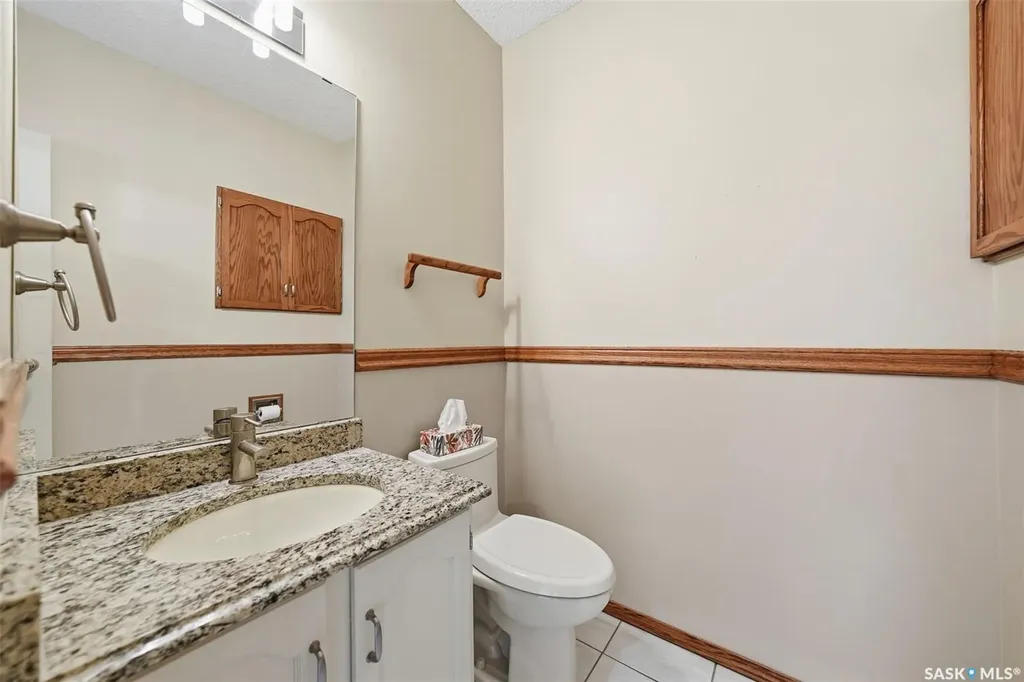 425 Pinehouse Drive Saskatoon SK S7K 5R2