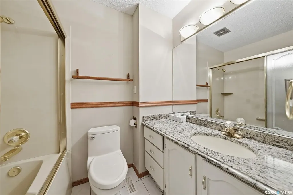 425 Pinehouse Drive Saskatoon SK S7K 5R2