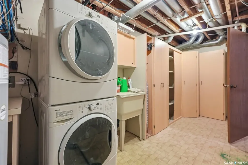 425 Pinehouse Drive Saskatoon SK S7K 5R2
