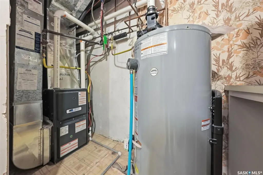 425 Pinehouse Drive Saskatoon SK S7K 5R2