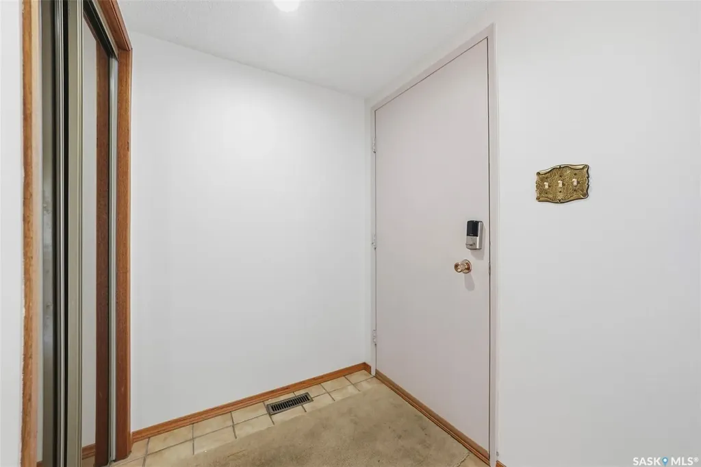 425 Pinehouse Drive Saskatoon SK S7K 5R2