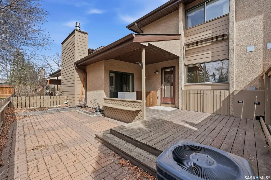 425 Pinehouse Drive Saskatoon SK S7K 5R2