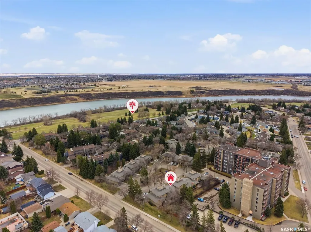 425 Pinehouse Drive Saskatoon SK S7K 5R2
