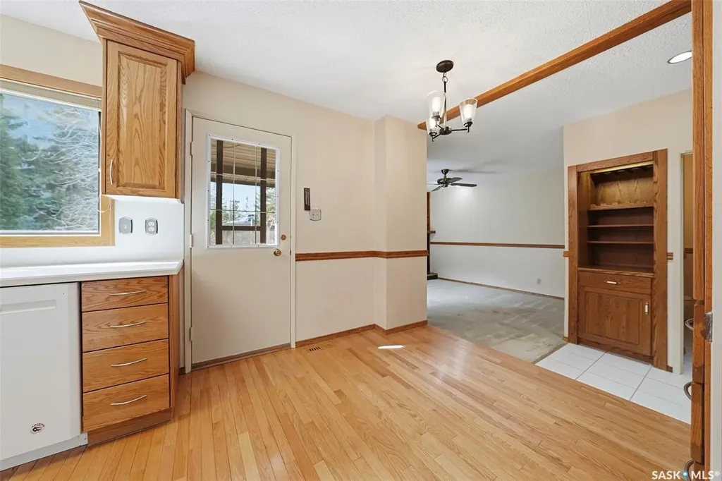 425 Pinehouse Drive Saskatoon SK S7K 5R2