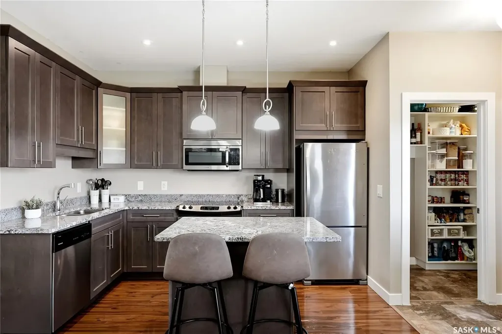 142 Rosewood Gate N Saskatoon SK S7V 0K9