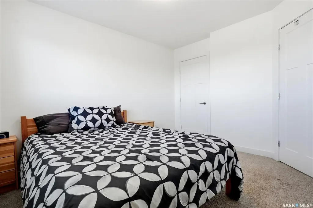 142 Rosewood Gate N Saskatoon SK S7V 0K9
