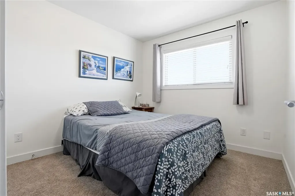 142 Rosewood Gate N Saskatoon SK S7V 0K9