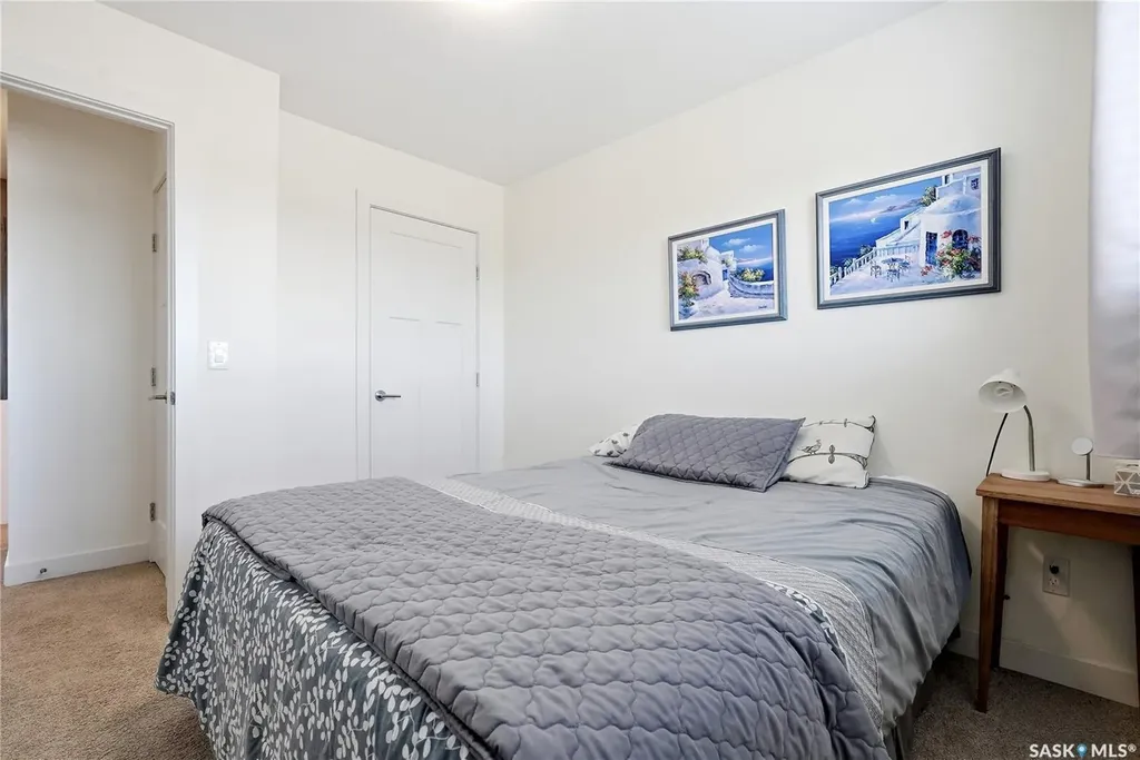 142 Rosewood Gate N Saskatoon SK S7V 0K9
