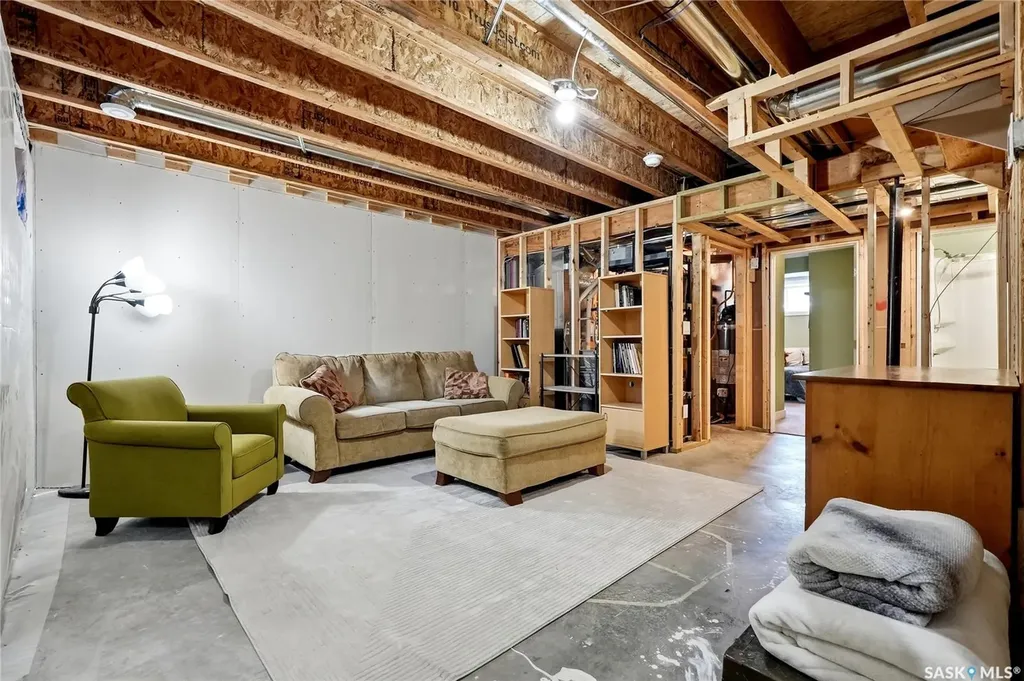 142 Rosewood Gate N Saskatoon SK S7V 0K9