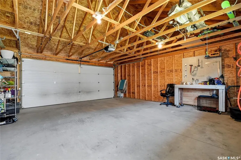 142 Rosewood Gate N Saskatoon SK S7V 0K9