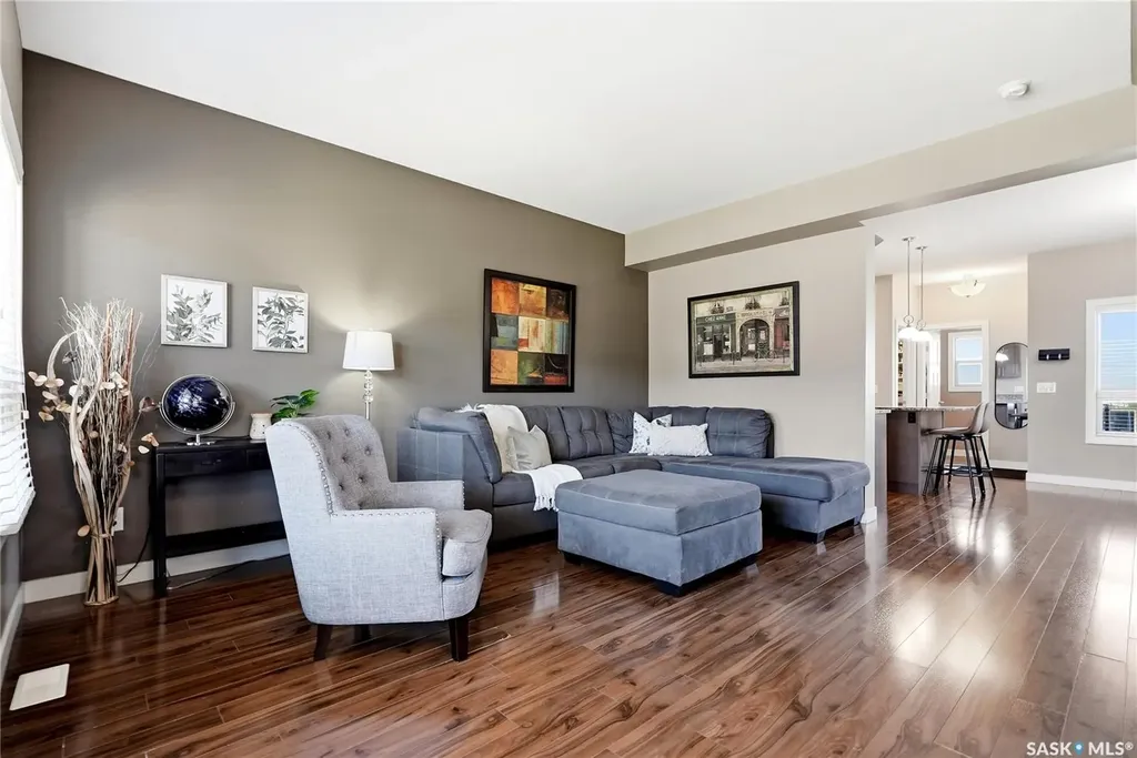 142 Rosewood Gate N Saskatoon SK S7V 0K9
