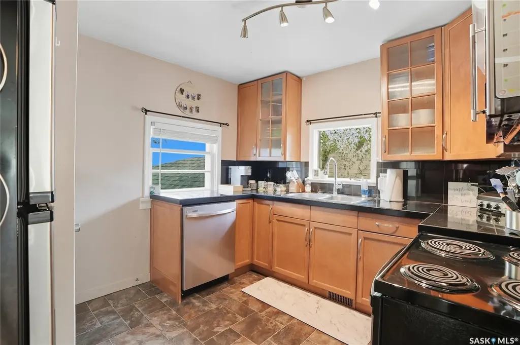 114 107th Street W Saskatoon SK S7N 1N8