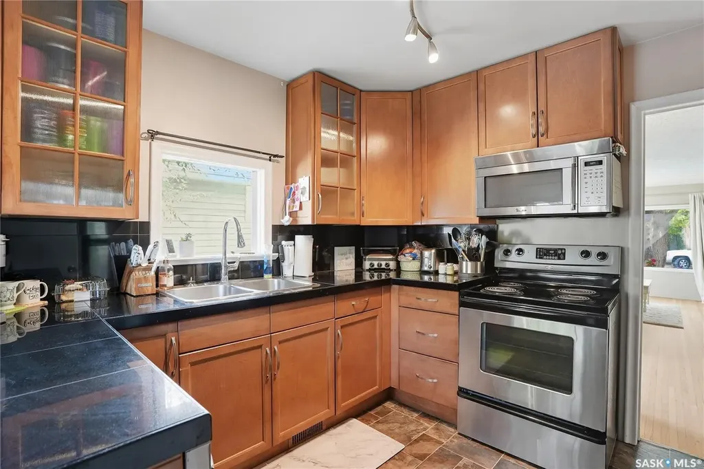 114 107th Street W Saskatoon SK S7N 1N8