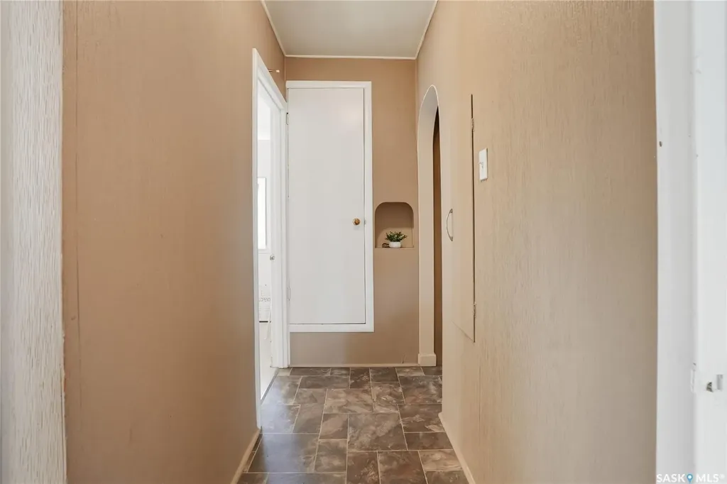 114 107th Street W Saskatoon SK S7N 1N8