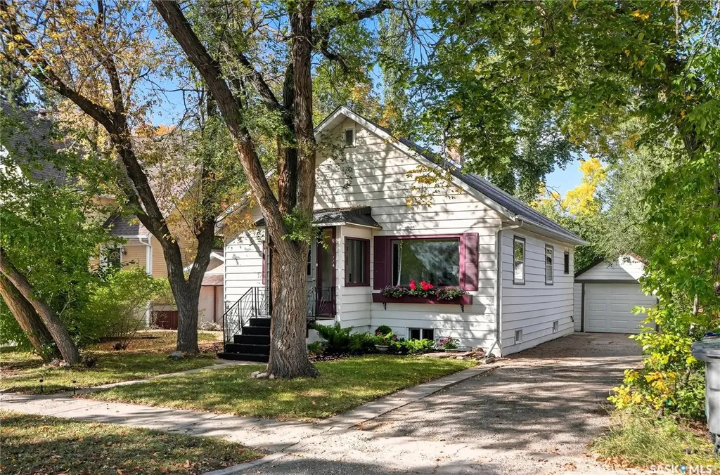114 107th Street W Saskatoon SK S7N 1N8