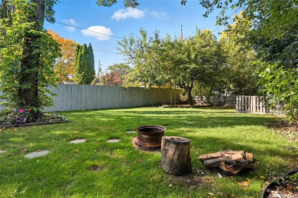 114 107th Street W Saskatoon SK S7N 1N8