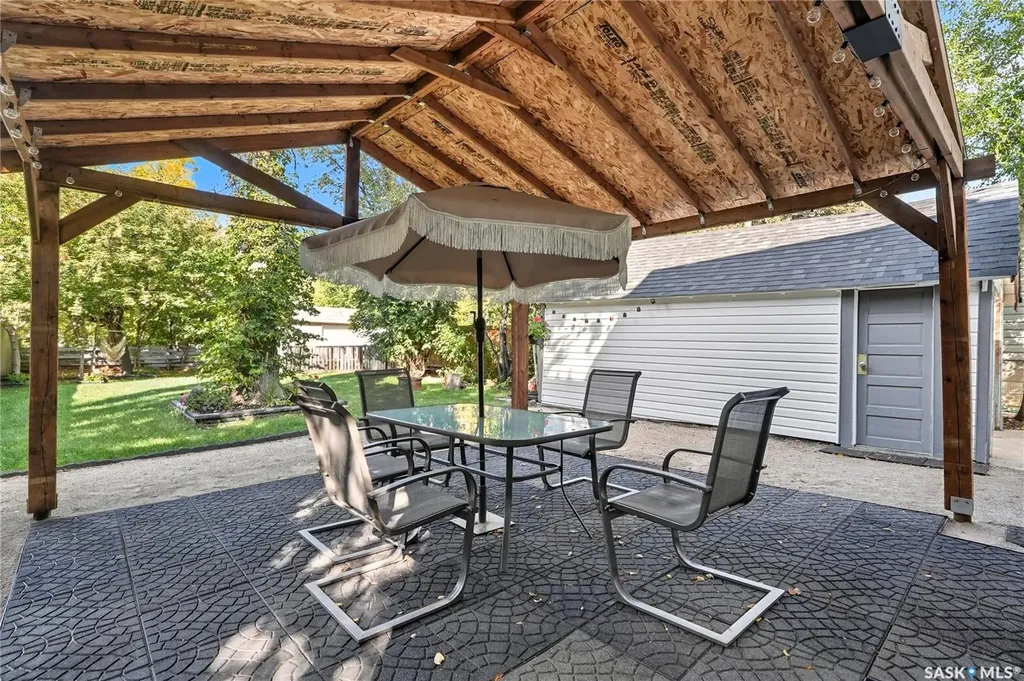 114 107th Street W Saskatoon SK S7N 1N8