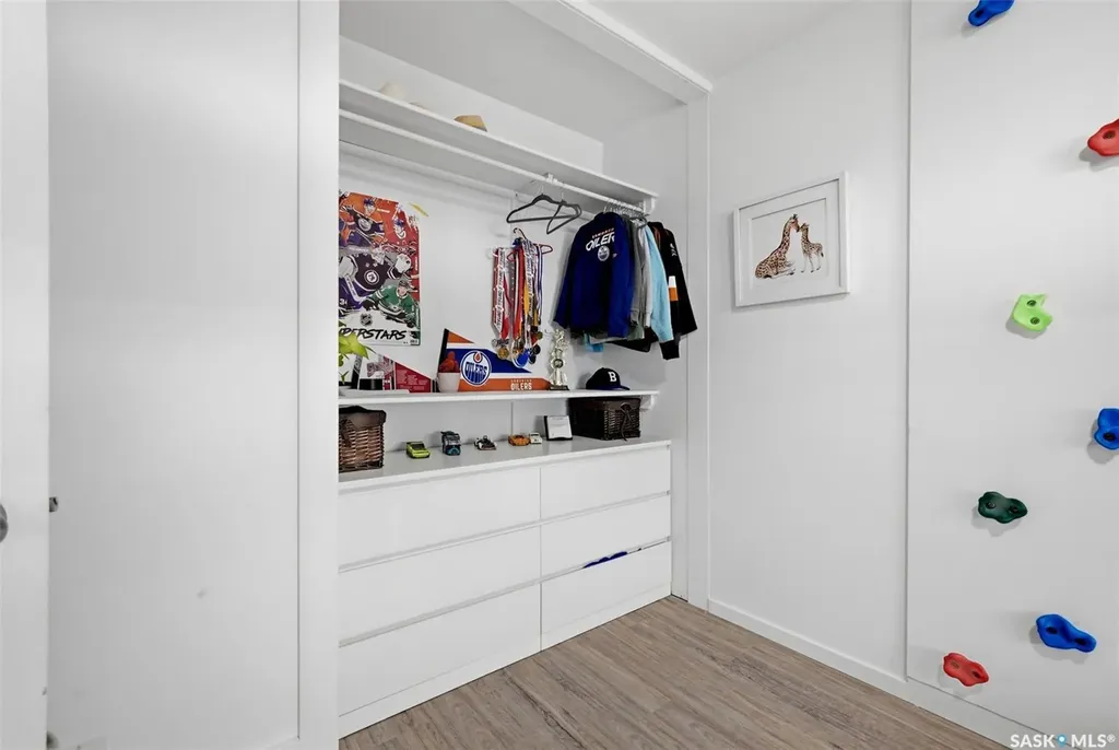 709 Aspen Crescent Pilot Butte SK S0G 3Z0