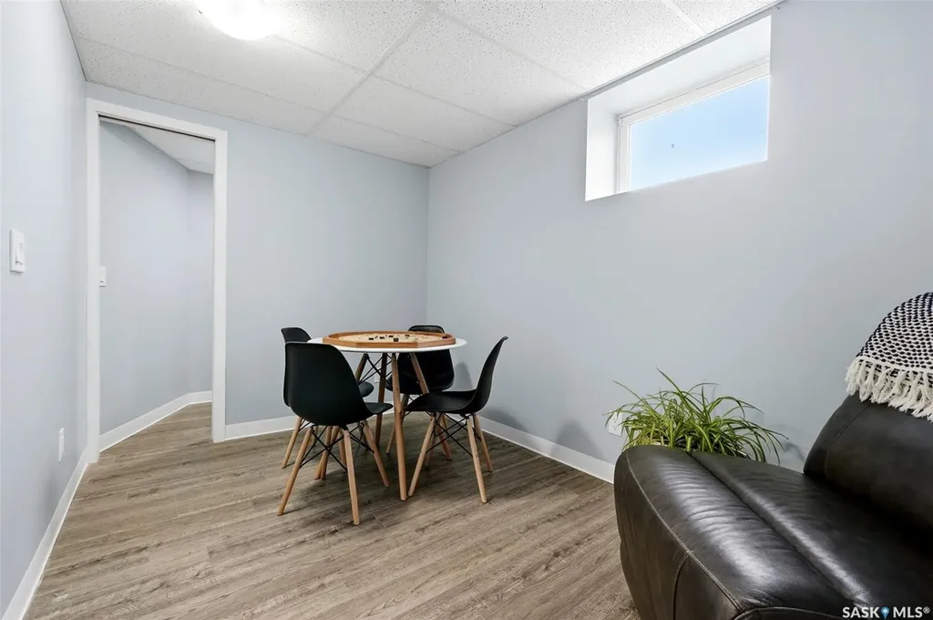 709 Aspen Crescent Pilot Butte SK S0G 3Z0