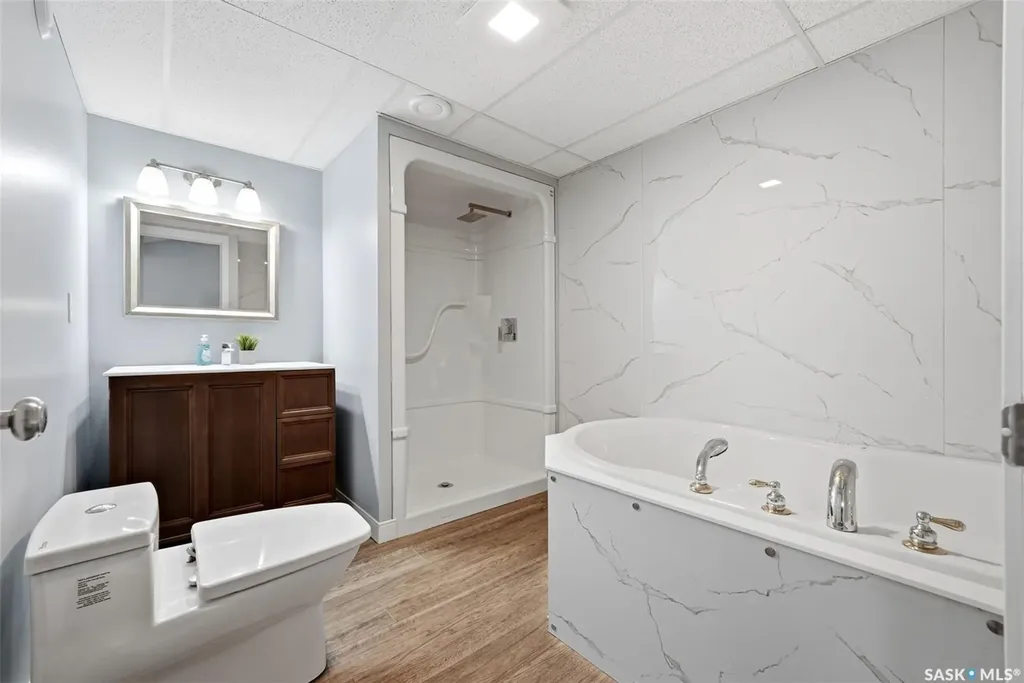 709 Aspen Crescent Pilot Butte SK S0G 3Z0