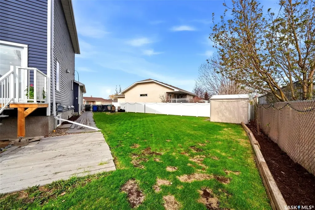 709 Aspen Crescent Pilot Butte SK S0G 3Z0