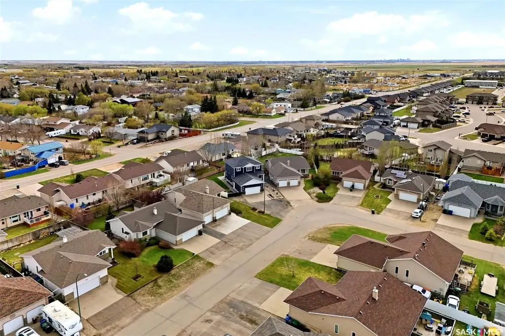 709 Aspen Crescent Pilot Butte SK S0G 3Z0