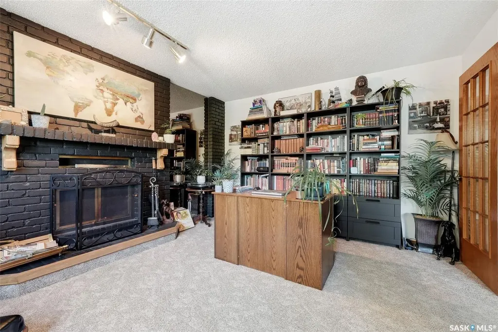 3731 Selinger Crescent Regina SK S4V 2G8