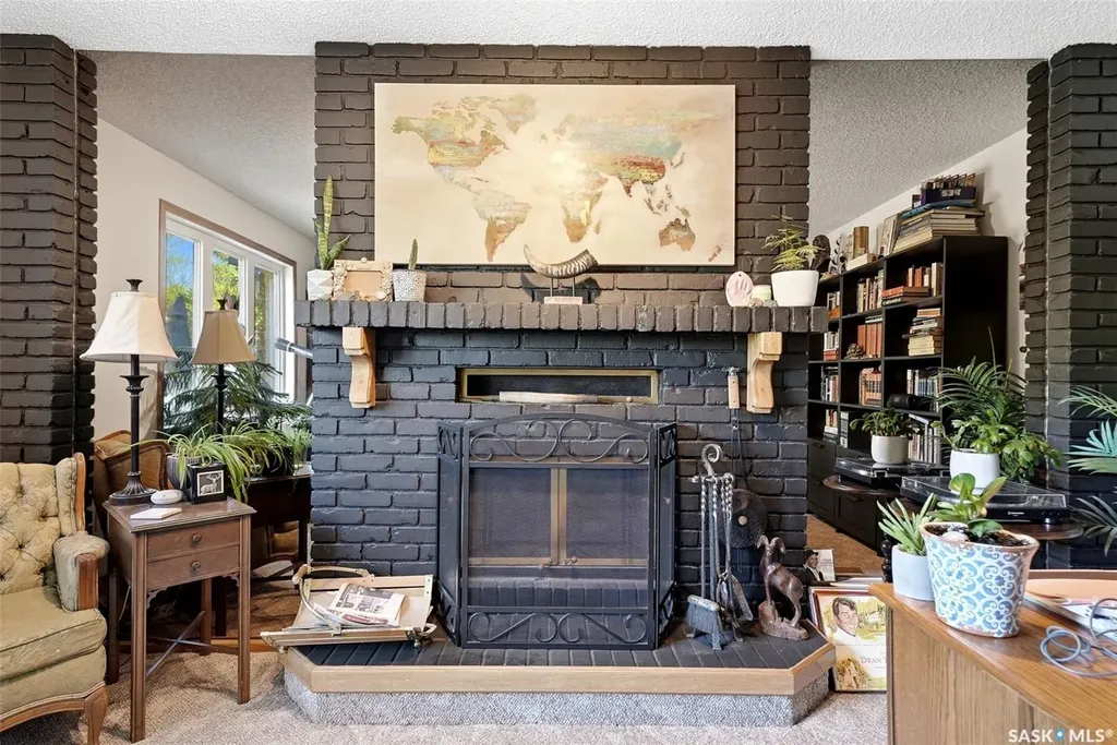 3731 Selinger Crescent Regina SK S4V 2G8