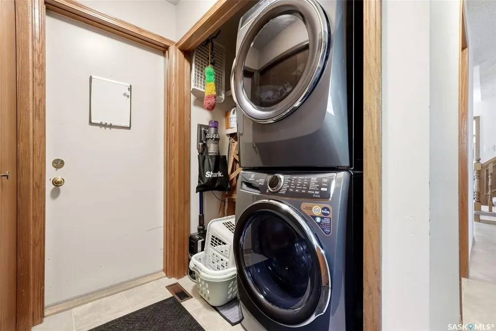 3731 Selinger Crescent Regina SK S4V 2G8