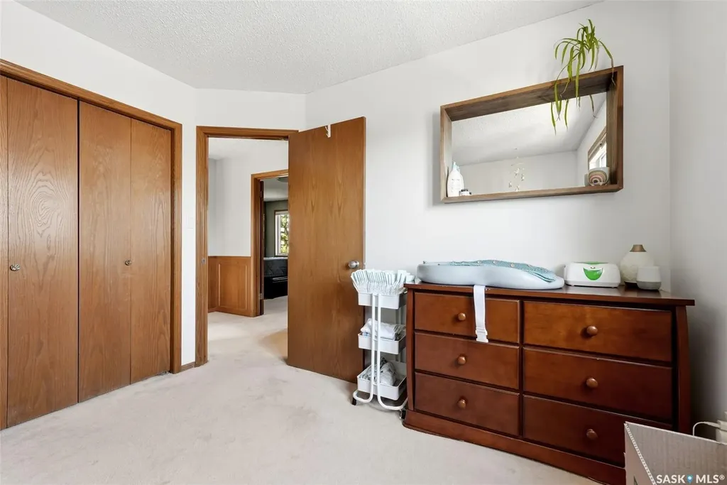 3731 Selinger Crescent Regina SK S4V 2G8