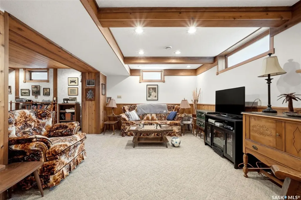 3731 Selinger Crescent Regina SK S4V 2G8
