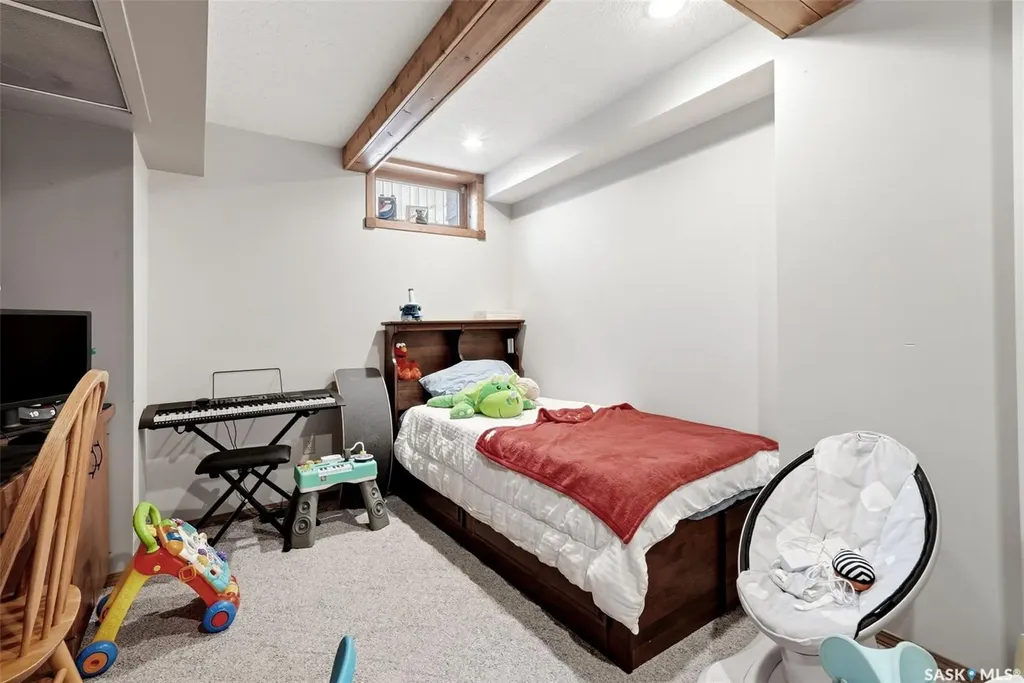 3731 Selinger Crescent Regina SK S4V 2G8