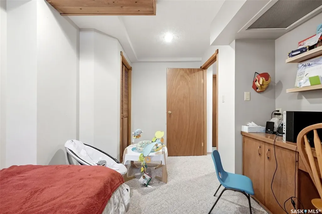 3731 Selinger Crescent Regina SK S4V 2G8