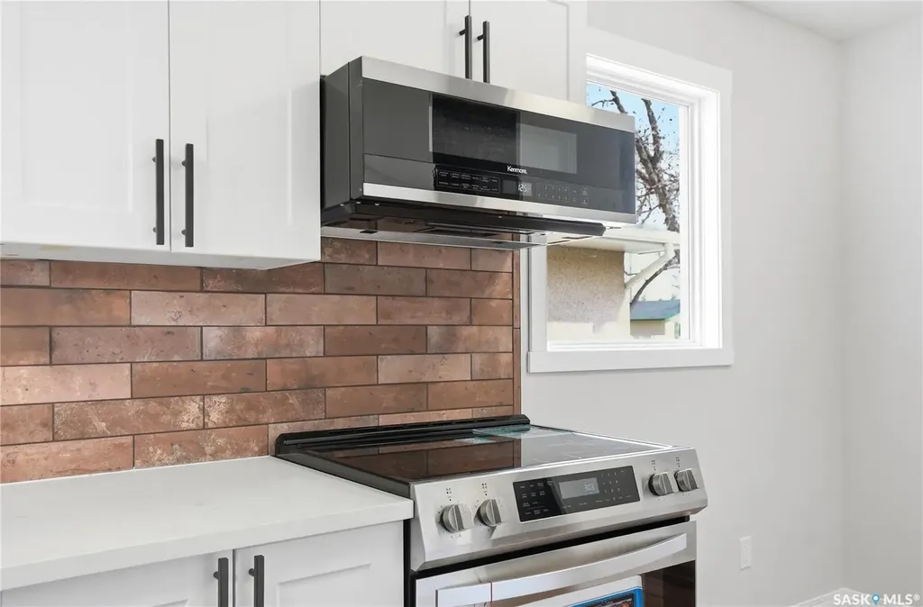 53 Rita Crescent Saskatoon SK S7N 2L4