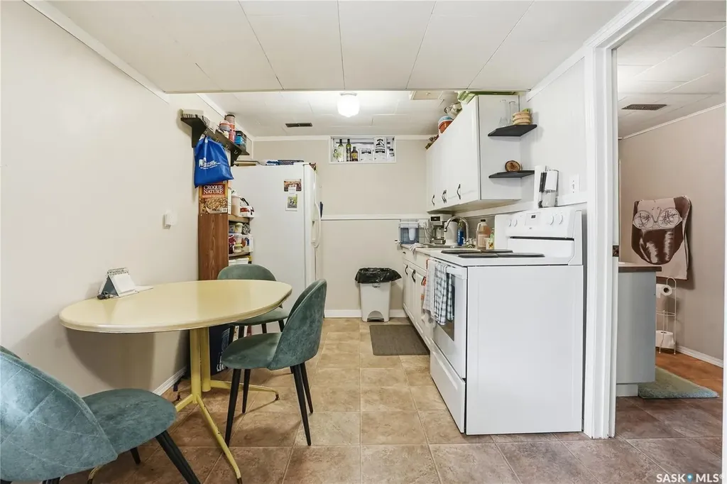 53 Rita Crescent Saskatoon SK S7N 2L4