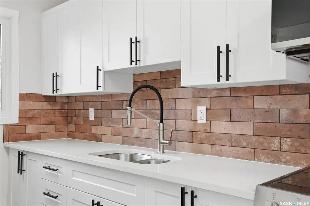 53 Rita Crescent Saskatoon SK S7N 2L4