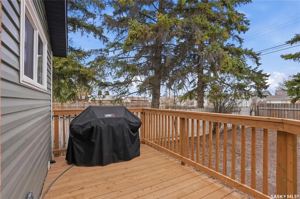 53 Rita Crescent Saskatoon SK S7N 2L4