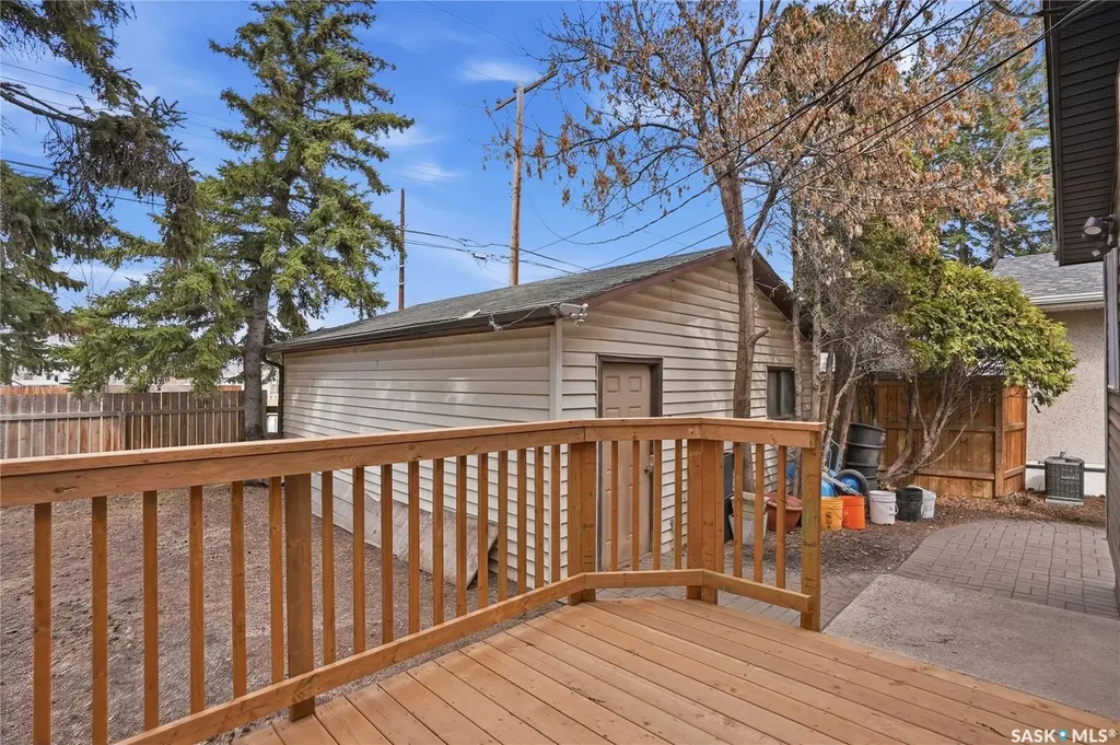 53 Rita Crescent Saskatoon SK S7N 2L4