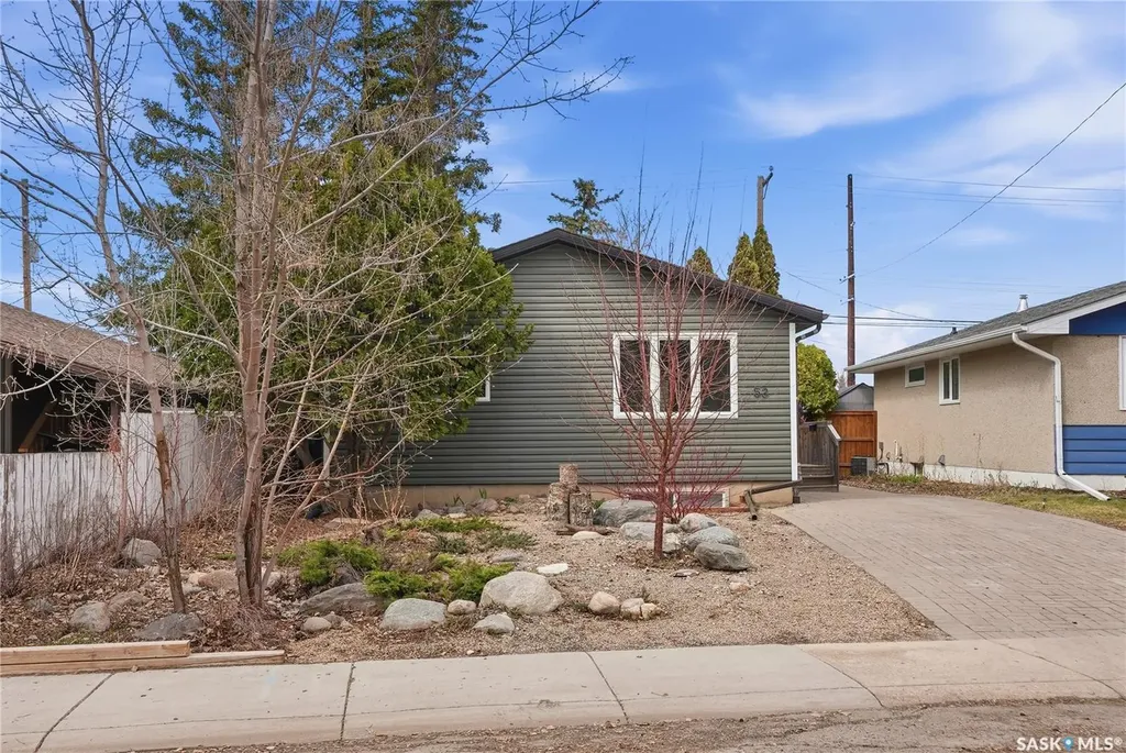 53 Rita Crescent Saskatoon SK S7N 2L4