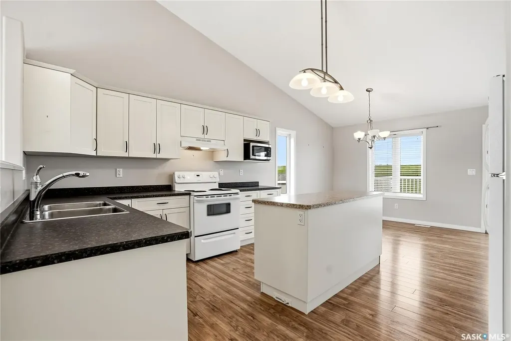 1134 Rempel Place Saskatoon SK S7T 0M2