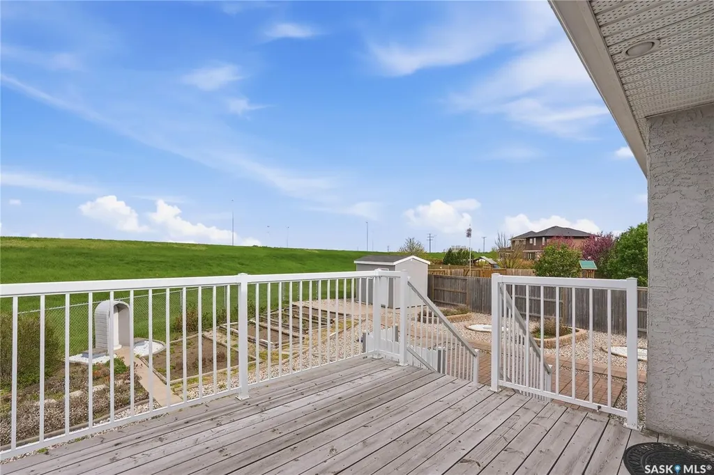 1134 Rempel Place Saskatoon SK S7T 0M2
